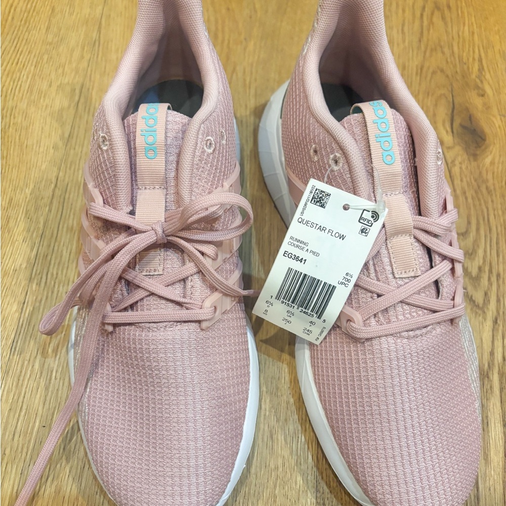 NWT Adidas Women's Pink Sneakers